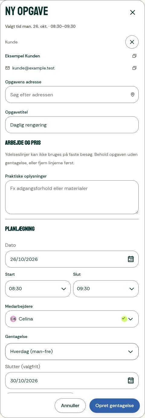 Ny opgave med kunden valgt, gentagelse hver hverdag og slutdato fredag.